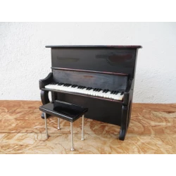 Piano Stage (Piano Café...