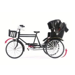 Miniatur-Fahrrad mit echten funktionierenden Pedalen