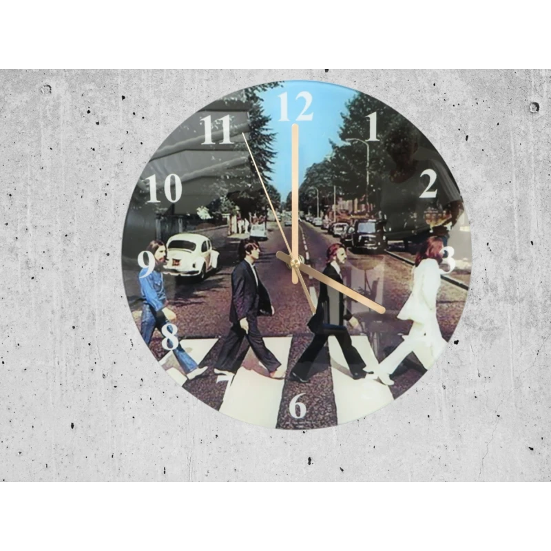 Uhr (digital) mit Glasplattenaufdruck The BEATLES "Abbey Road"