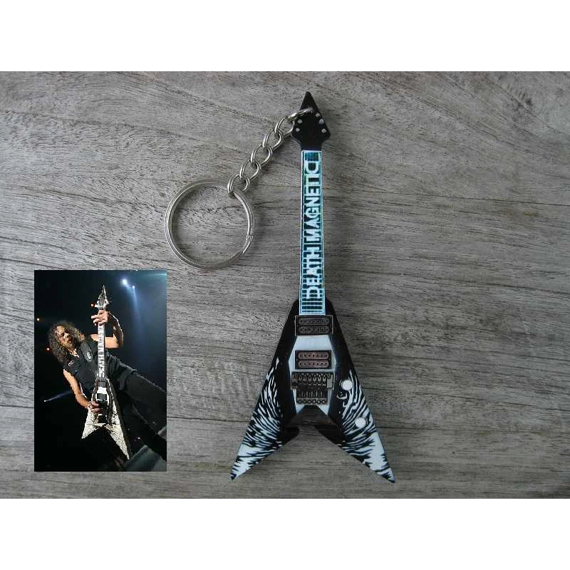 Keyring Flying V  "Death Magnetics"