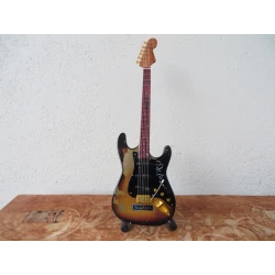 gitaar Fender Stratocaster...